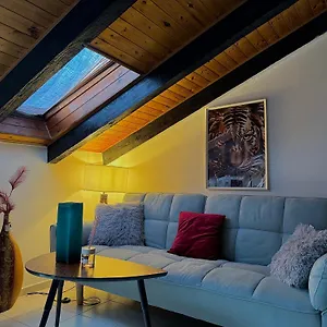  Appartement Hosting Dreams Attics - Duomo Italie